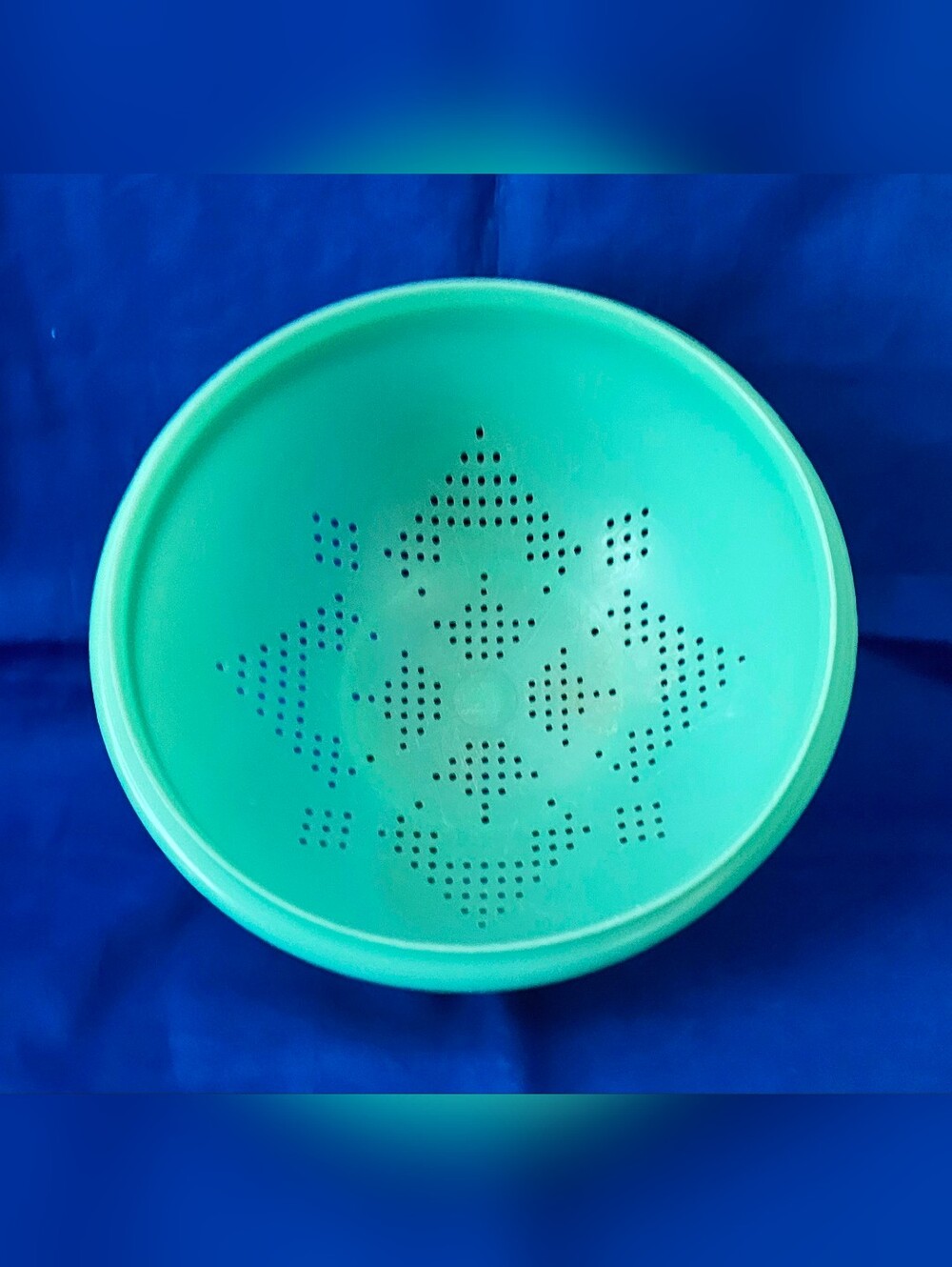Tupperware Vintage 60s Colander Strainer Bowl Jadeite Green #339-3 Retro Kitchen